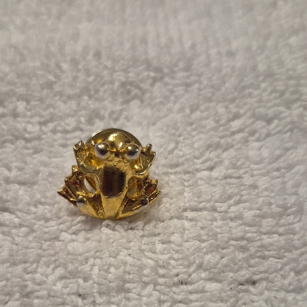 Gold Frog Brooch